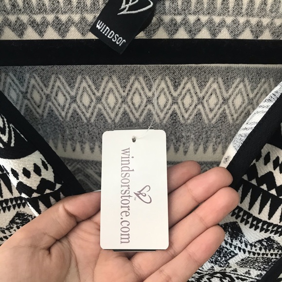 Cute Patterned Dress - Picture 2 of 3